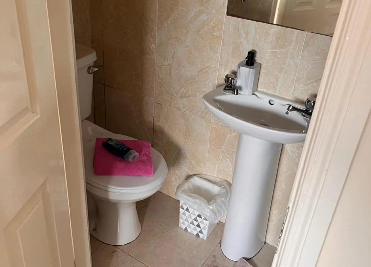 Pensionat Edwards Cosy B&B Galway